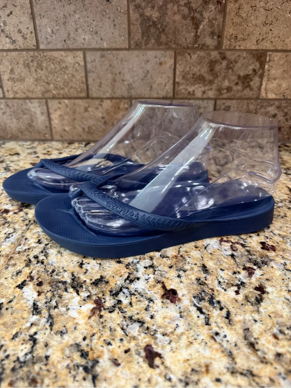 Archies Arch Support Flip Flops for Men & Women Navy W7/M6 EUC Beach